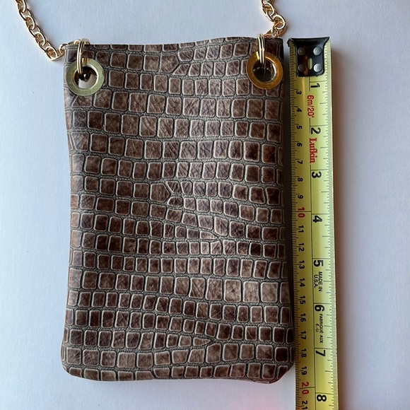 NEW Leather cell phone crossbody/pouch - Picture 8 of 12